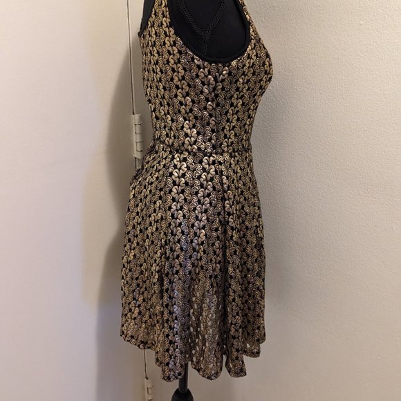Gold & Black Short Dress - Picture 10 of 11